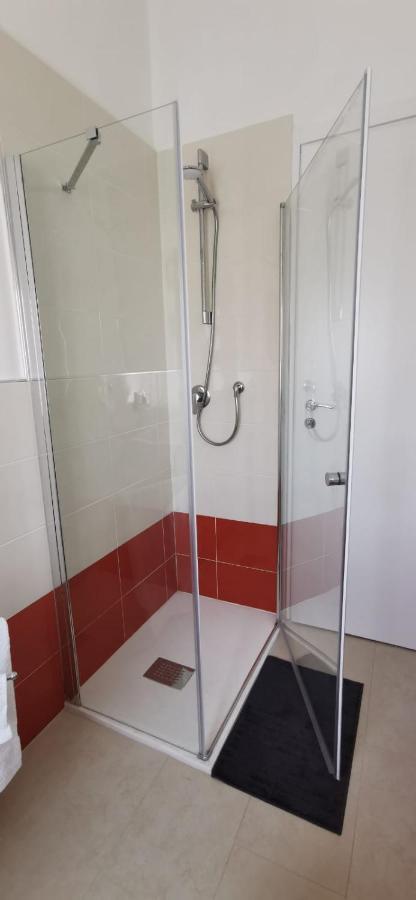 Nonna Pella Appartamenti - Corbezzolo Pietra Ligure Luaran gambar