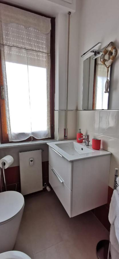 Nonna Pella Appartamenti - Corbezzolo Pietra Ligure Luaran gambar
